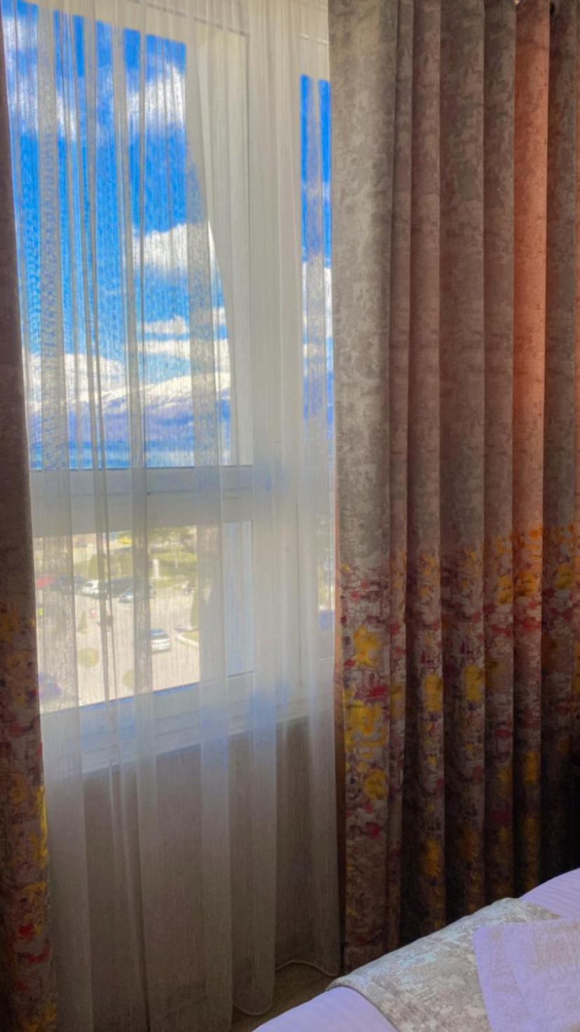 British Hotel Pogradec Exteriör bild