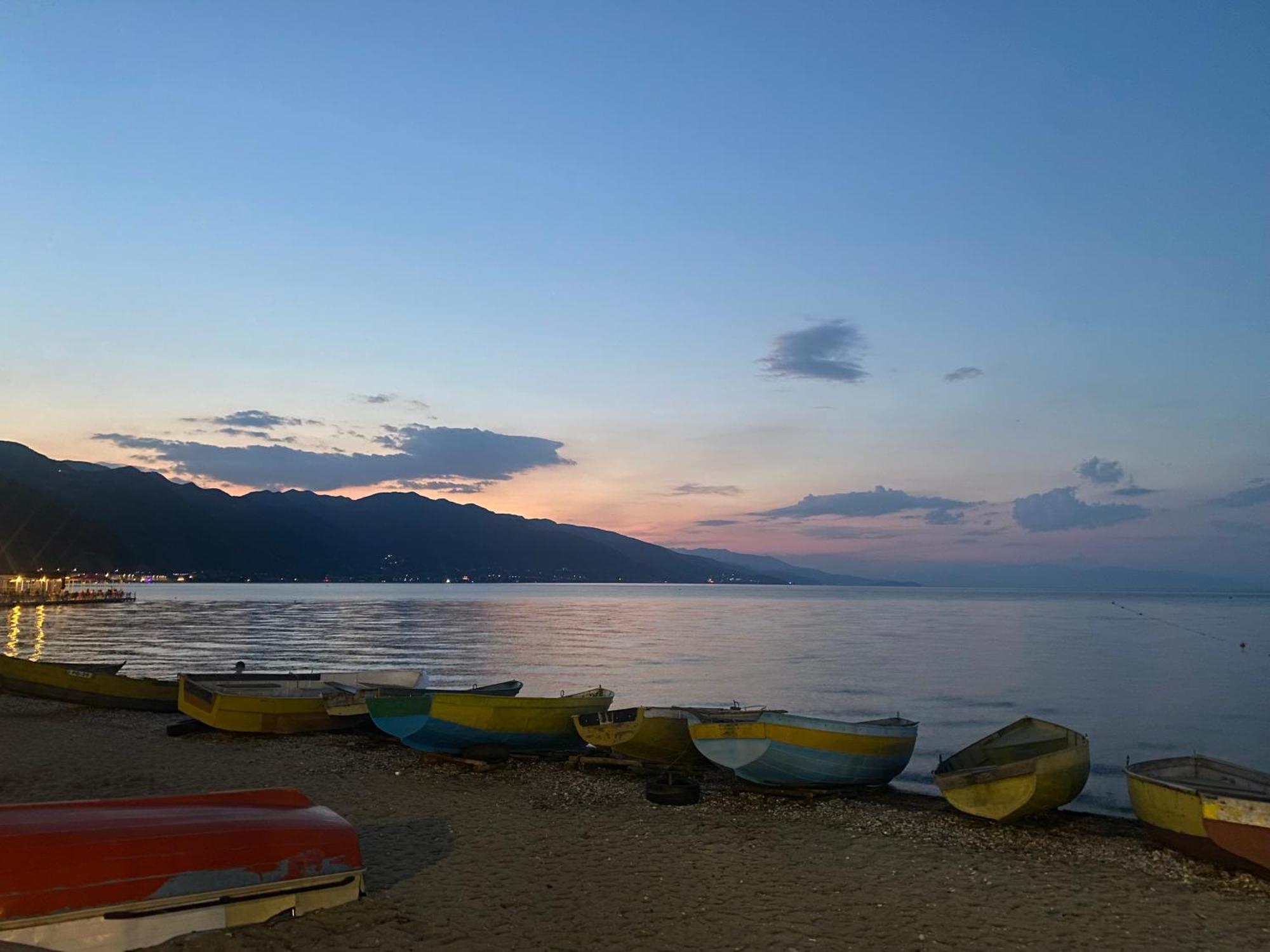 British Hotel Pogradec Exteriör bild